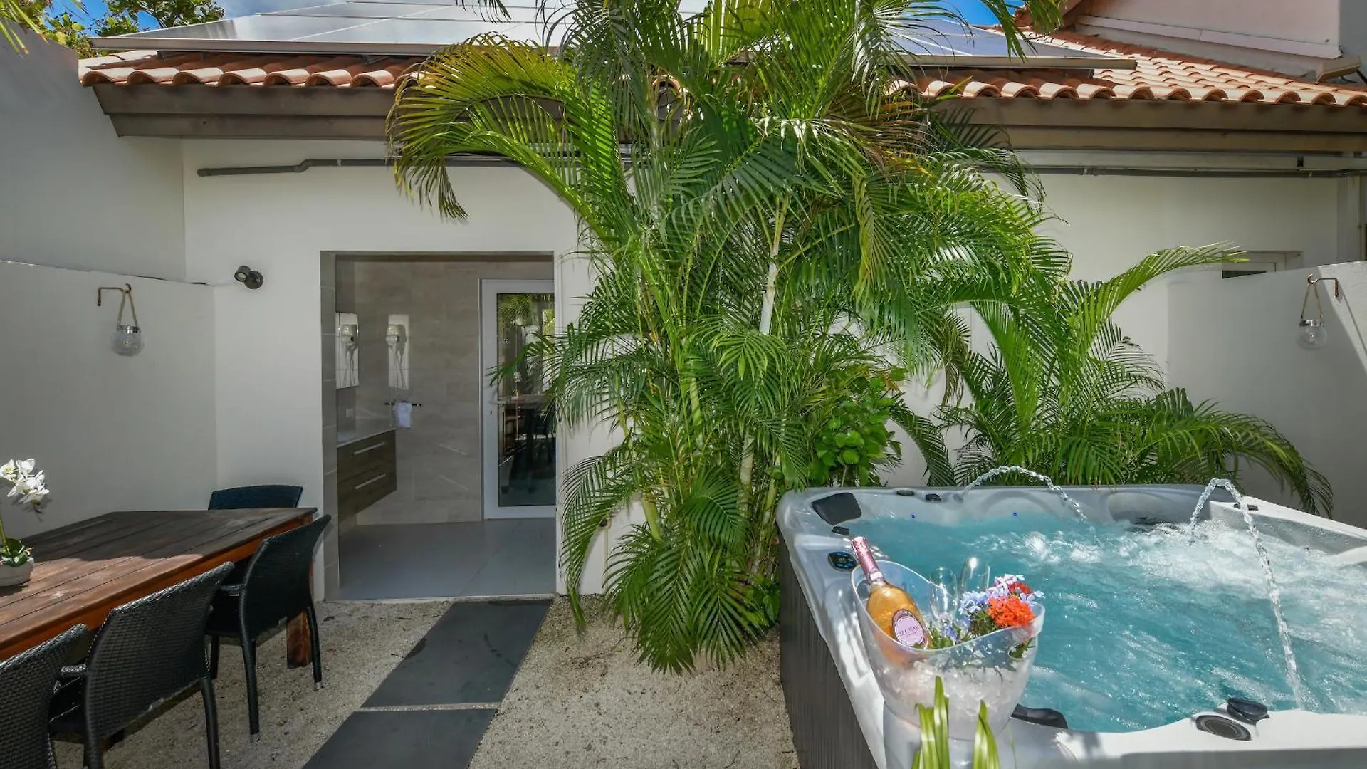 Boutique Hotel Swiss Paradise Aruba Villas And Suites Palm Beach Aparthotel