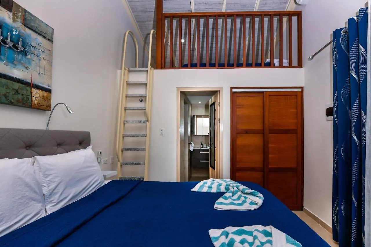 Boutique Hotel Swiss Paradise Aruba Villas And Suites Palm Beach 4*,