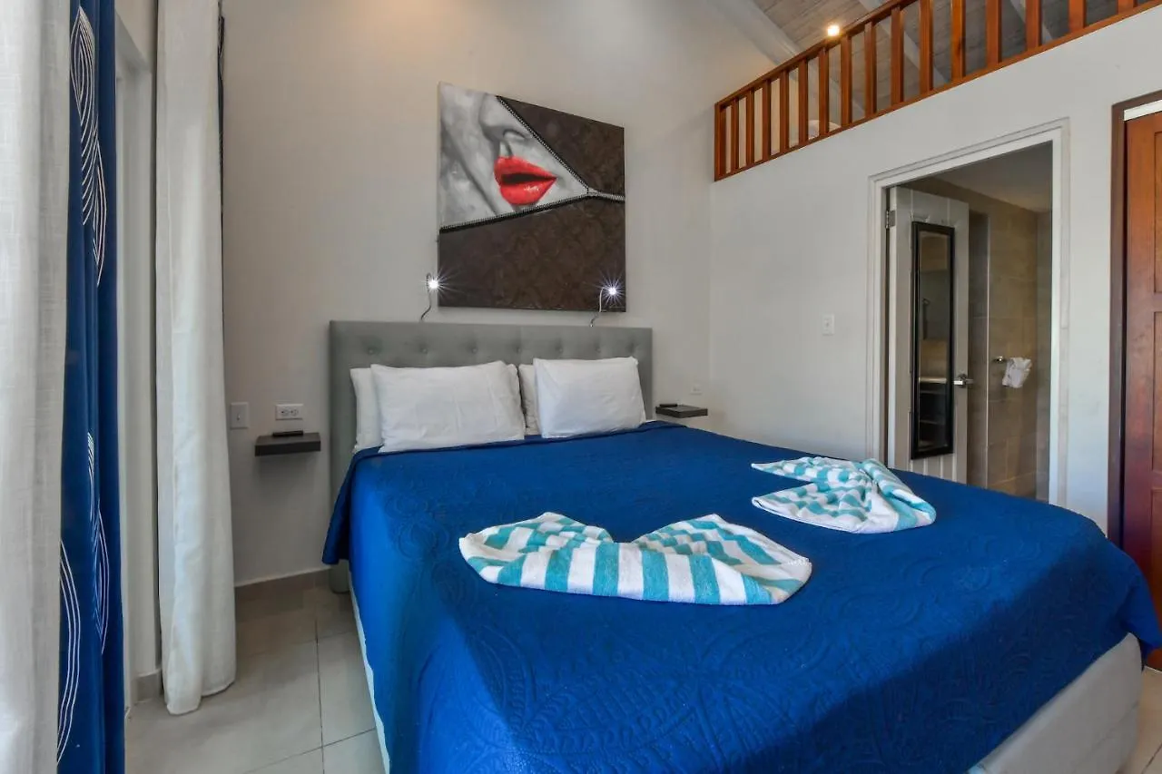 Boutique Hotel Swiss Paradise Aruba Villas And Suites Palm Beach 4*,